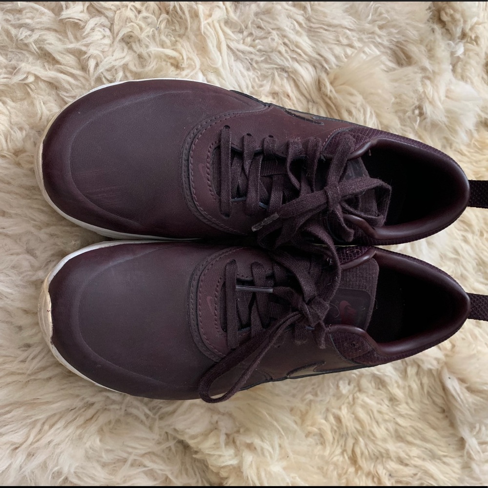 Nike Women's Sneakers in Burgundy and White - Picture 3 of 3